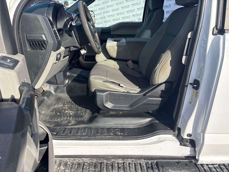 2016-ford-f150-image-11