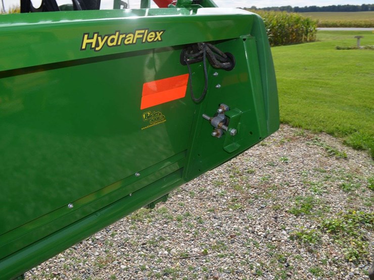 2016-john-deere-630f-image-8