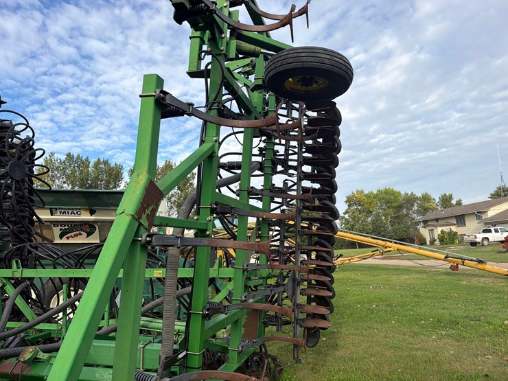 john-deere-777-image-17