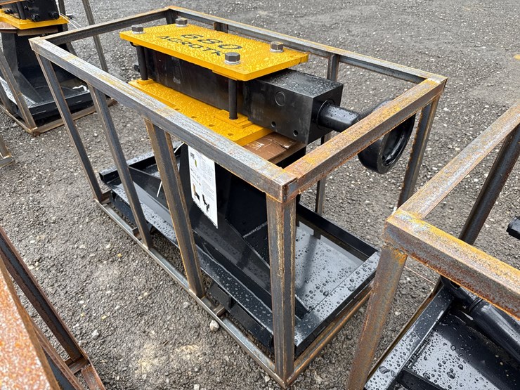 #6049-•-agrotk-skid-steer-hyd-post-driver-image-1