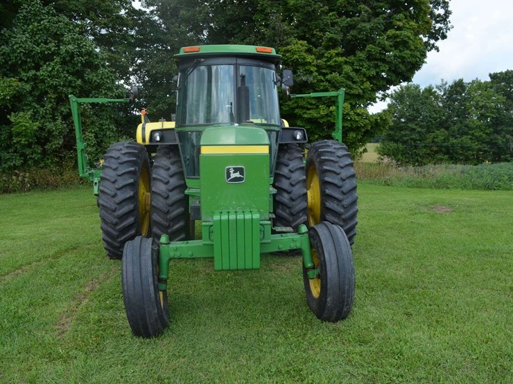 1977-john-deere-4230-image-2