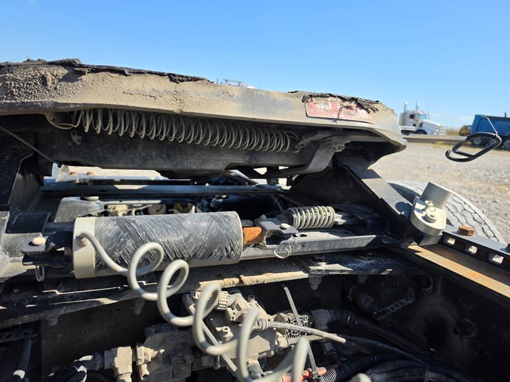2018-kenworth-t800-image-106
