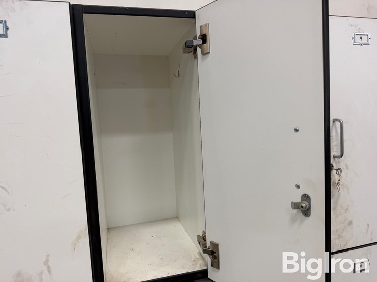 lockers-image-6