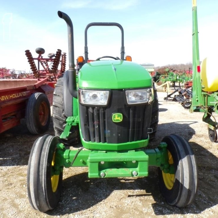 2016 JOHN DEERE 5055E