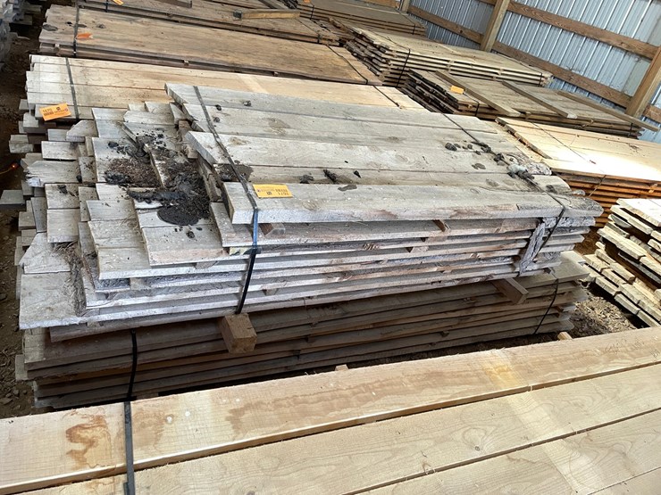 #1671-•-bundle-of-pine-boards-image-2