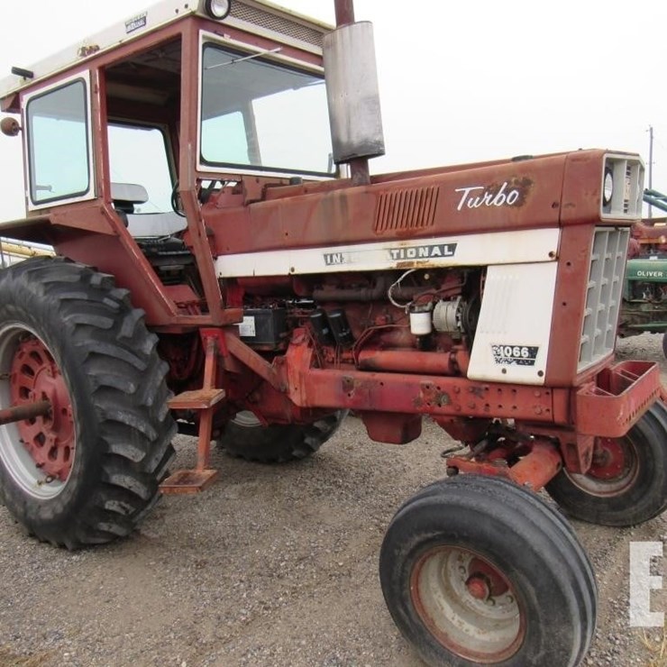 1973 INTERNATIONAL 1066
