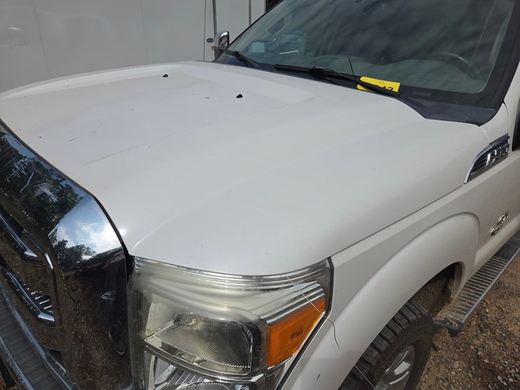 2013-ford-f250-lariat-image-11