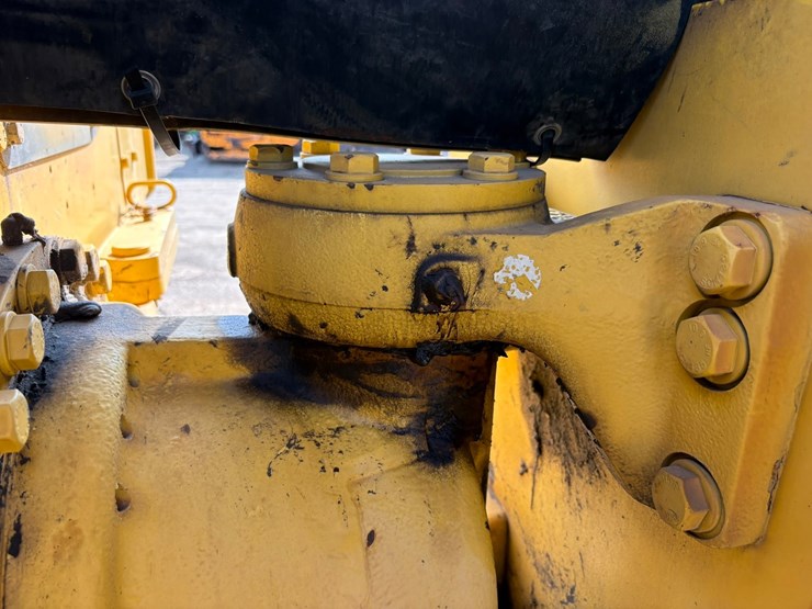 #2410-•-2015-sakia-sw880-double-drum-smooth-roller-compactor-image-24