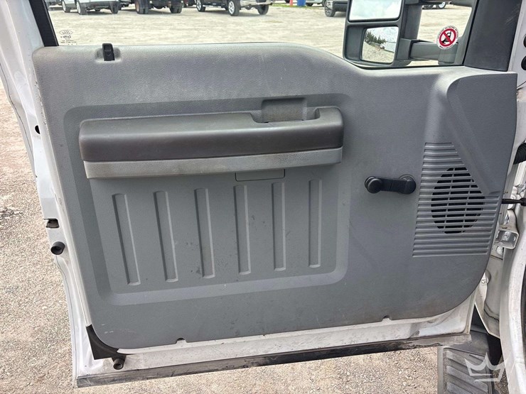 ford-f550-image-10