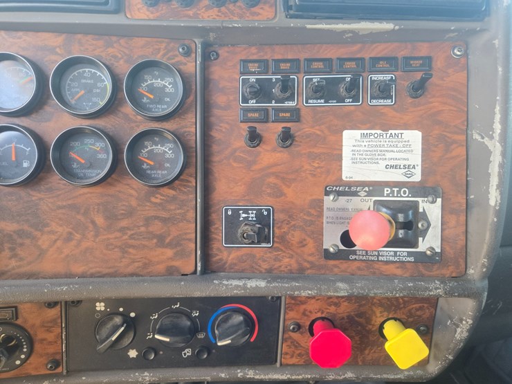 2001-kenworth-t800-image-54