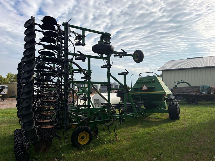 john-deere-777-image-11