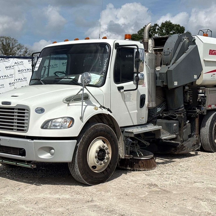 2019 FREIGHTLINER M2 106