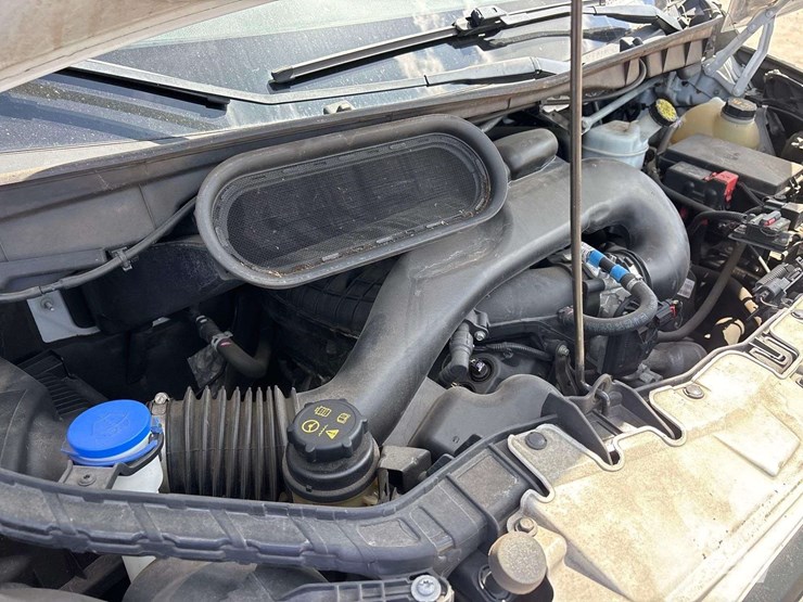 2019-ford-transit-image-8