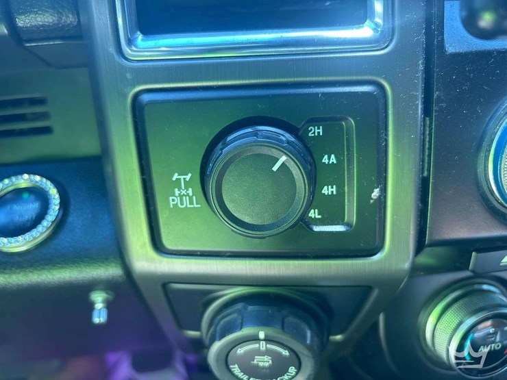 2016-ford-f150-image-16