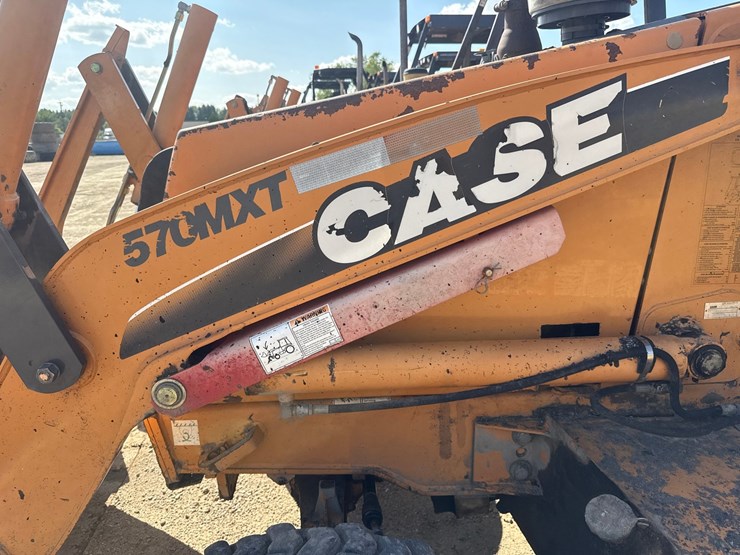 #2483-•-2009-case-570mxt-series-3-skip-loader-image-17