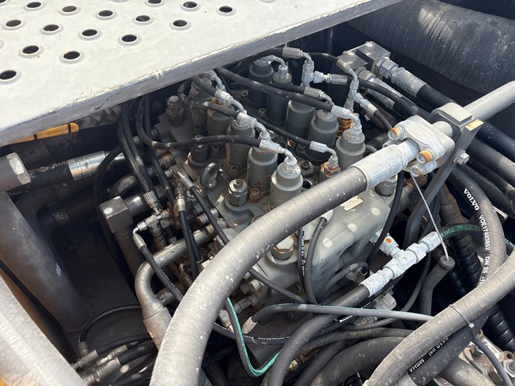 2019-volvo-ec480el-image-27