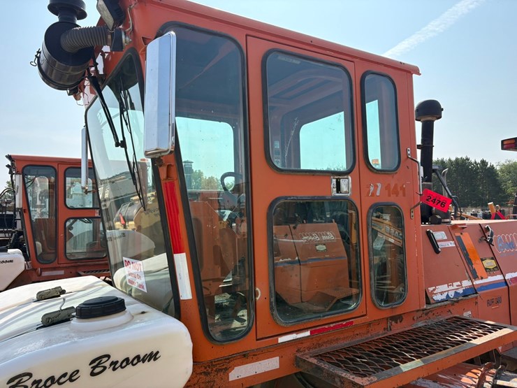 2010-broce-rjt350-image-16