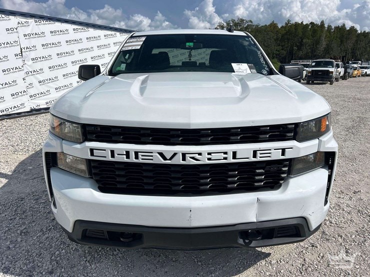 2022-chevrolet-silverado-1500-image-34