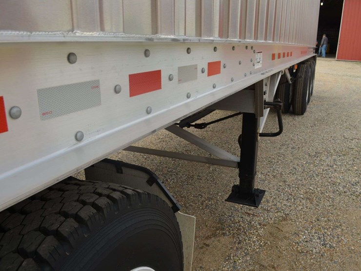2014-dakota-aluminum-tri-axle-hopper-bottom-trailer-image-18