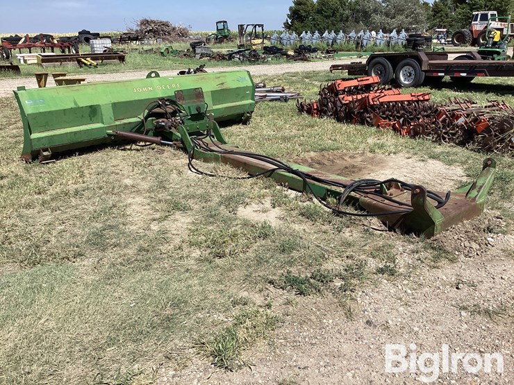 john-deere-12-image-7
