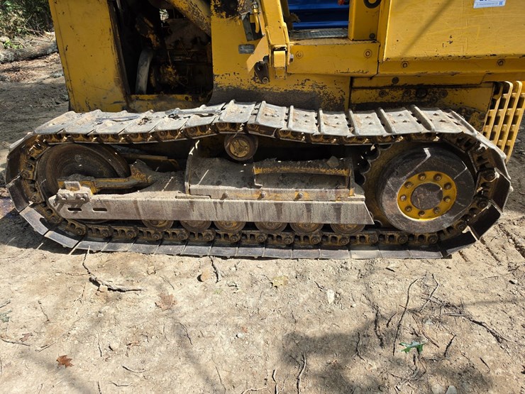 deere-555g-image-36