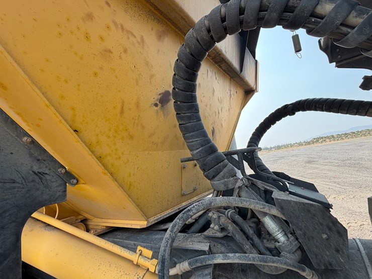 2018-komatsu-hm400-5-image-36