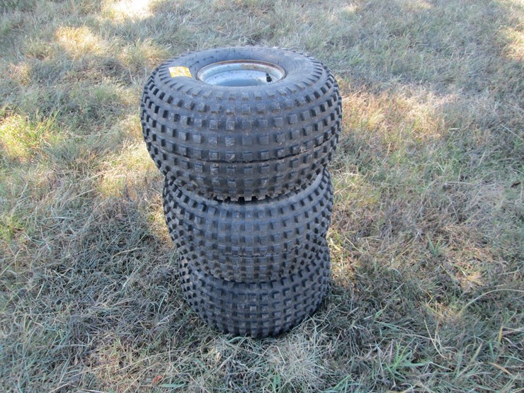 #50115-•-21x11.00x8-utv-tires-inv#50115-image-1