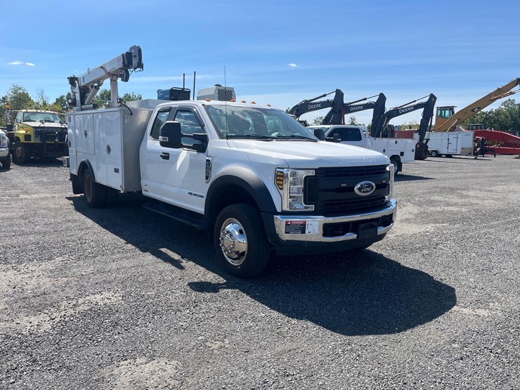 2019-ford-f550-image-1