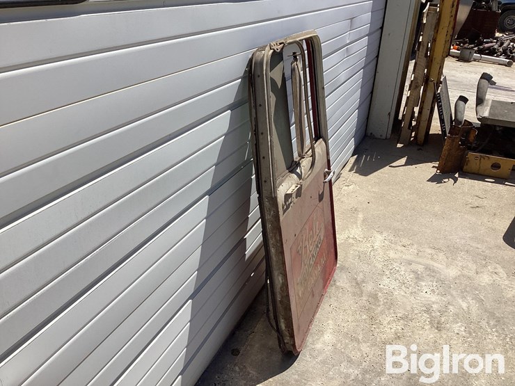 kenworth-top-handle-driver-side-door-image-4