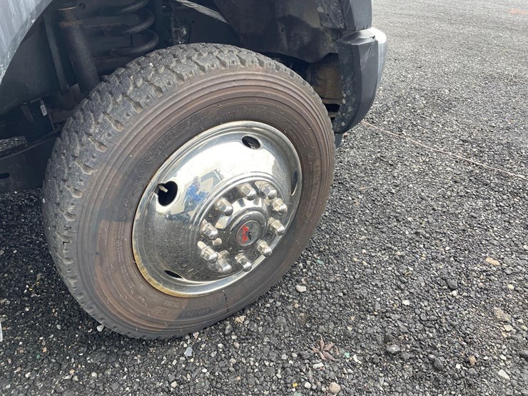 2019-ford-f550-image-15