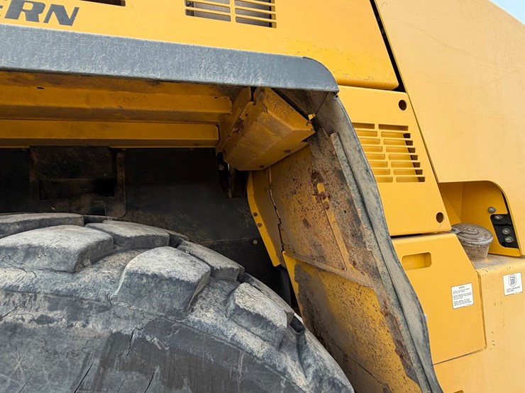 2018-komatsu-hm400-5-image-18