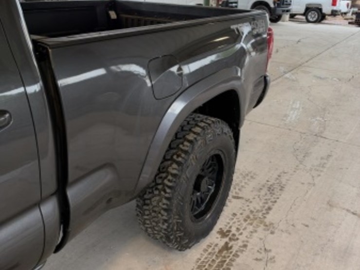 2019-toyota-tacoma-image-6
