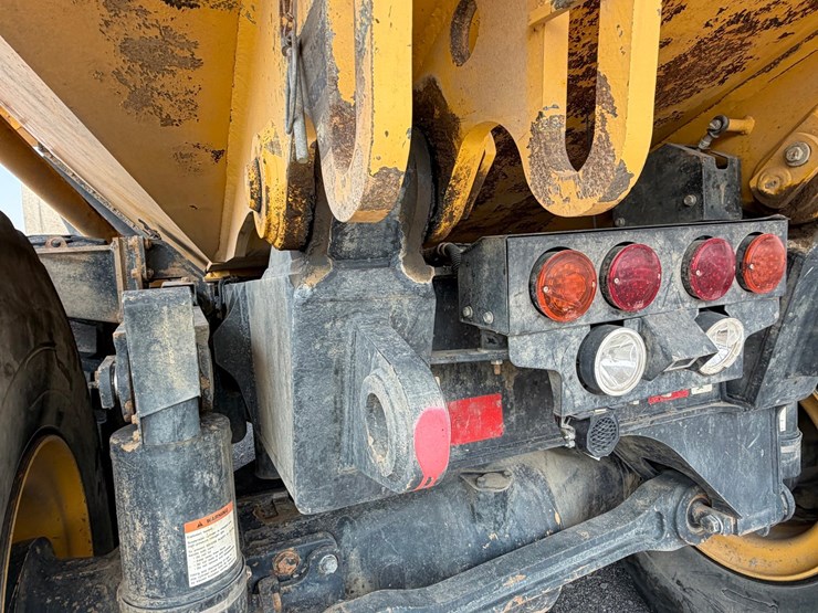 2016-komatsu-hm400-5-image-68