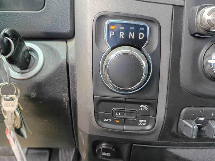 2018-dodge-1500-image-43
