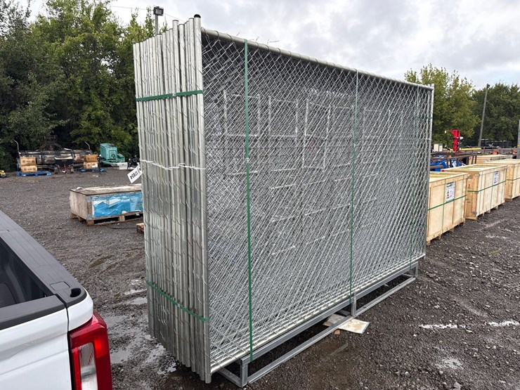 #6025-•-qty-(20)-10'-chainlink-construction-fence-panels-image-1