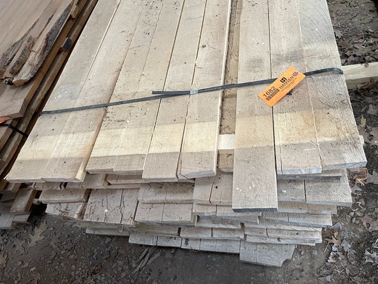 #1682-•-bundle-of-possibly-red-pine-boards-image-3