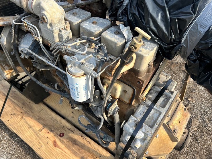 #2700-•-5.9l-cummins-turbo-diesel-engine-image-13