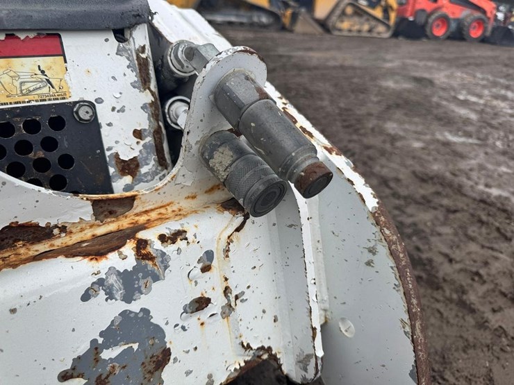 2019-bobcat-mt85-image-12