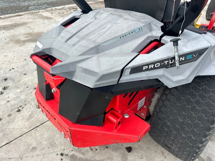 gravely-proturn-60-image-16