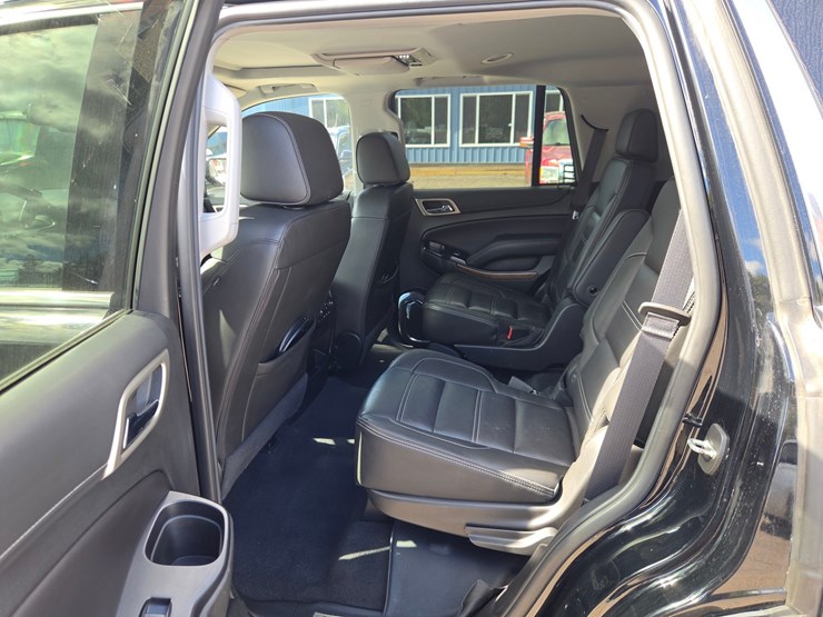 2019-gmc-yukon-image-37