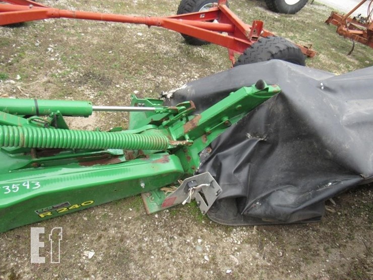 2017-john-deere-r240-image-14