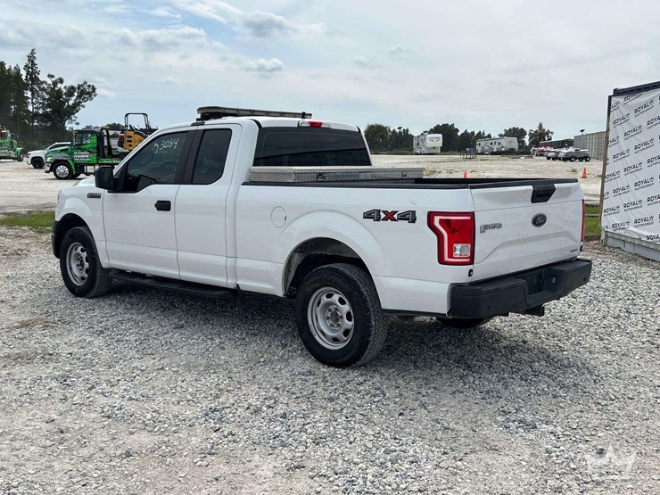 2016-ford-f150-image-4