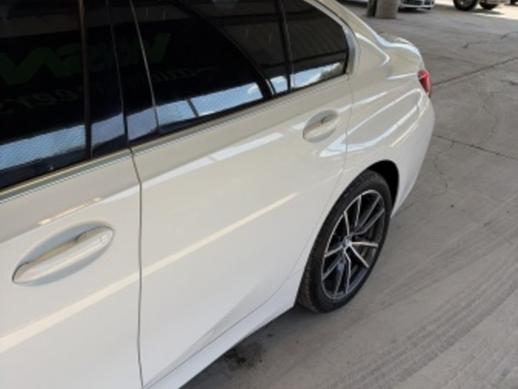 2021-bmw-330i-sdn-image-9