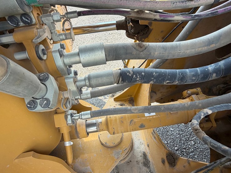 2018-caterpillar-980m-image-43
