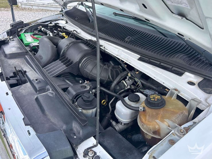 2017-ford-e450-image-8