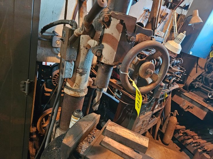 #8710-•-royersford-milling-machine-image-7