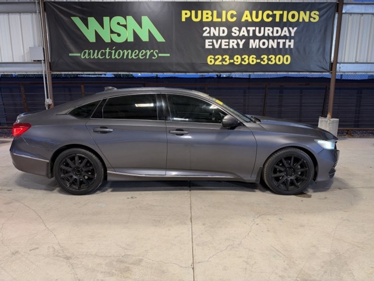 2018-honda-accord-sdn-image-1