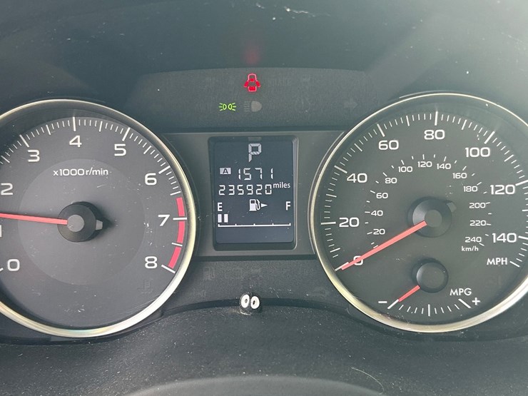 2013-subaru-crosstrek-image-54