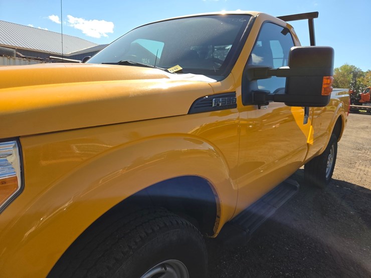 2015-ford-f350-image-22