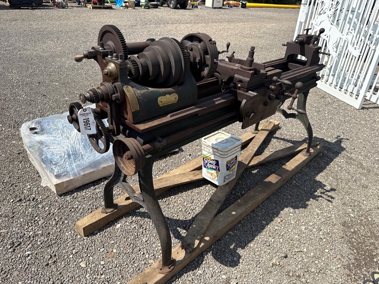 #6088-•-putnam-lathe-image-1